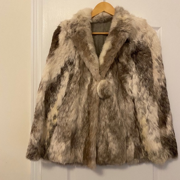Rabbit fur poncho - Picture 1 of 2